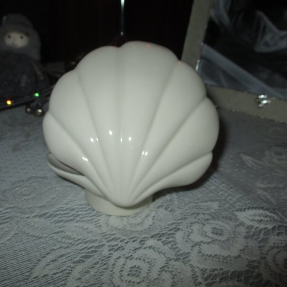 Disney's Ariel's Gleaming Treasure - Picture 5 of 8